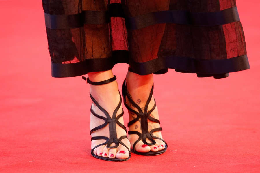 Valeria Bilello Feet