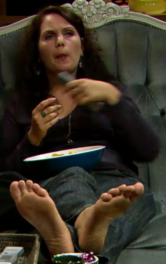 Caroline Maes Feet