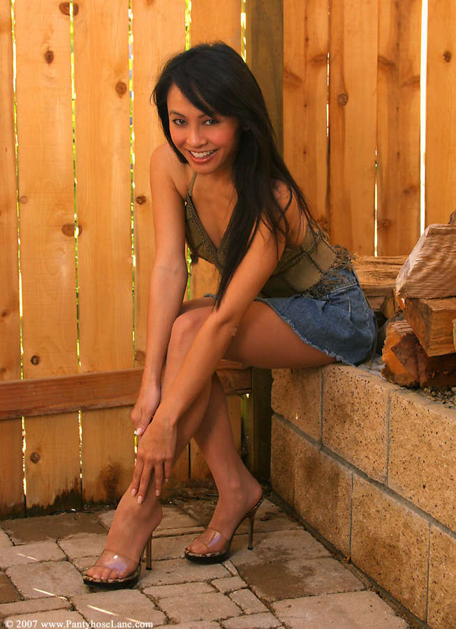 Christine Nguyen Feet. 