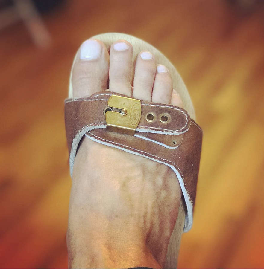 Jennifer Grey Feet