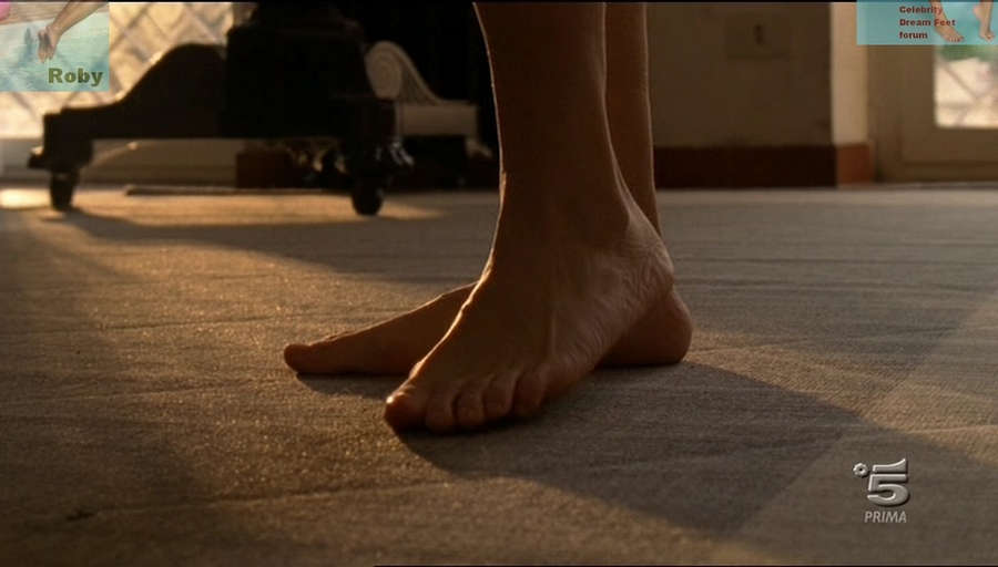 Greta Scarano Feet