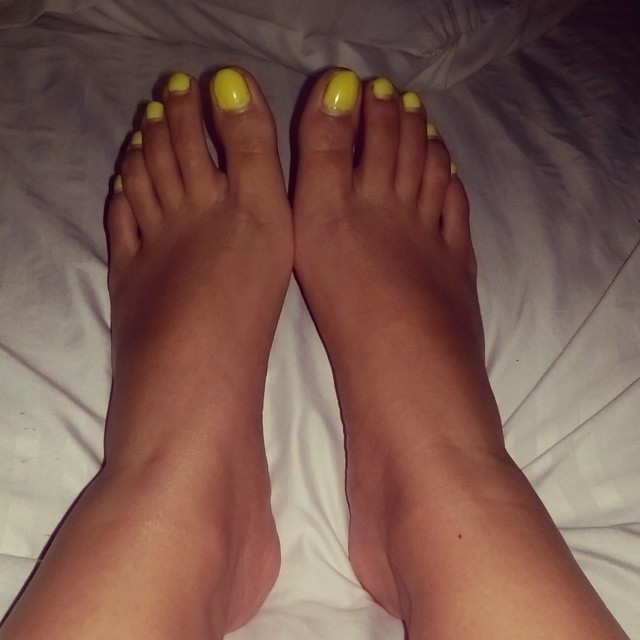 Sydney Lee Feet
