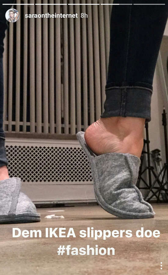 Sara Mills Feet