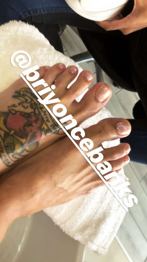 Bonnie Rotten Feet