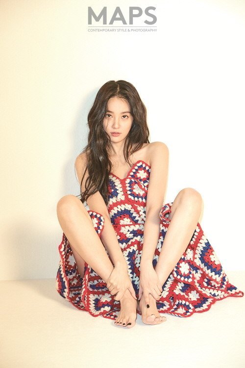 Joo Yeon Lee Feet