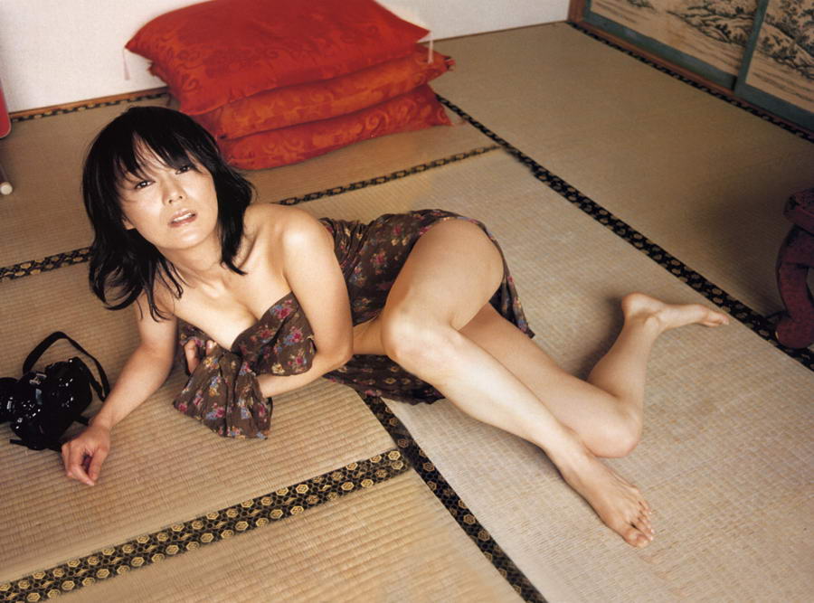 Kaoru Okunuki Feet