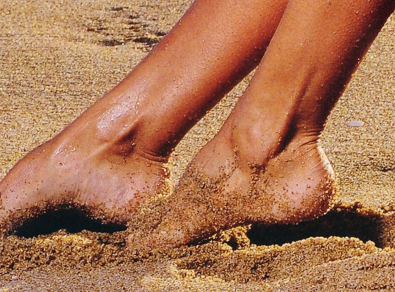 Debora Bello Feet