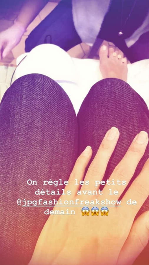 Iris Mittenaere Feet
