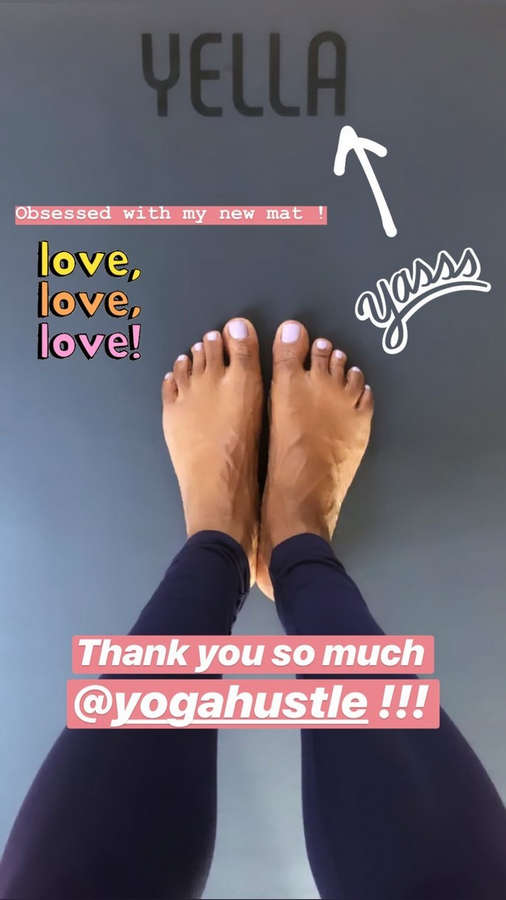 Danielle Acoff Feet