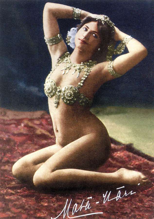 Mata Hari Feet