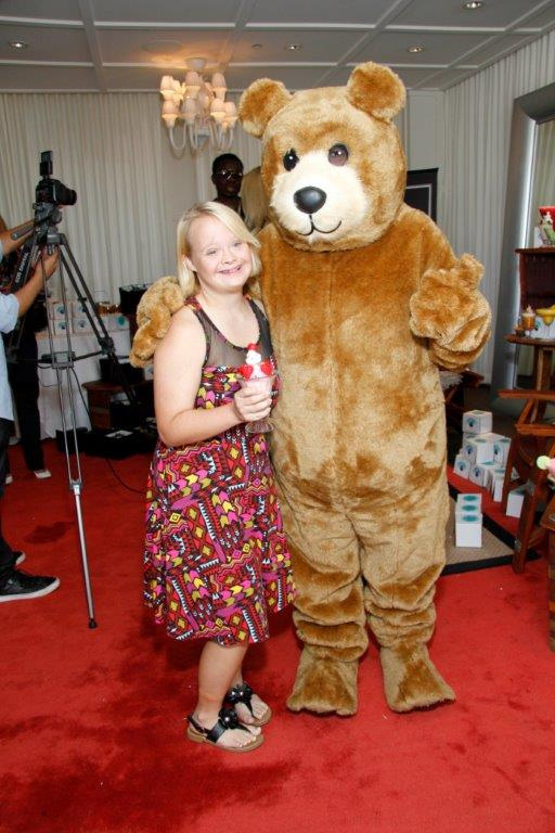 Lauren Potter Feet