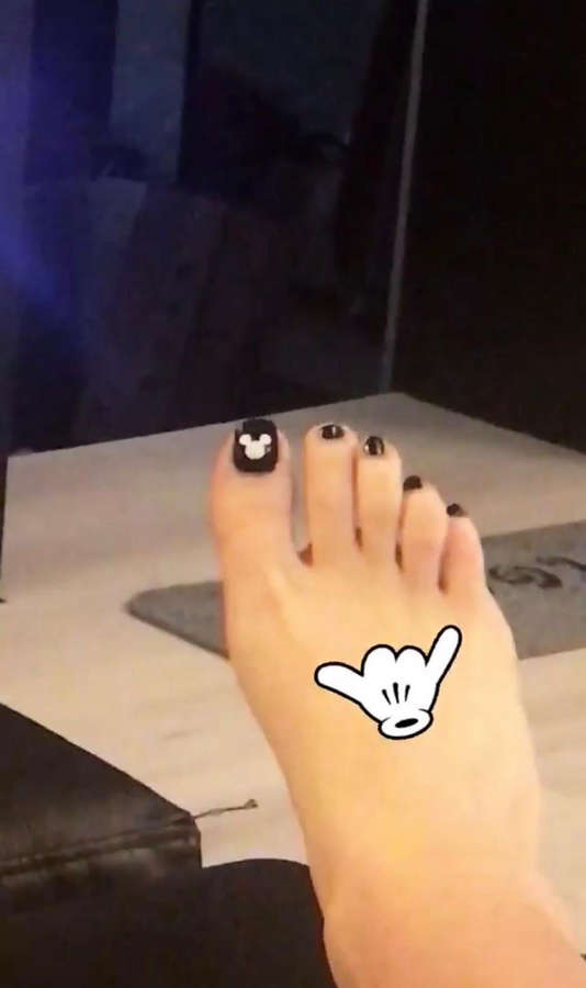 Chiara Grispo Feet