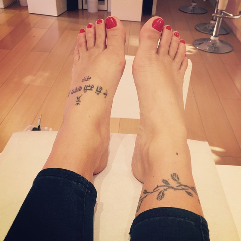 Florencia Pena Feet