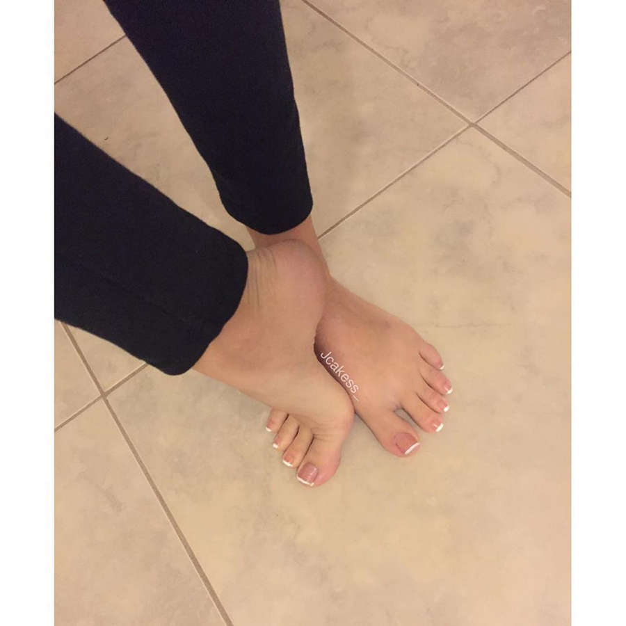 Jenelle Jcakess Feet