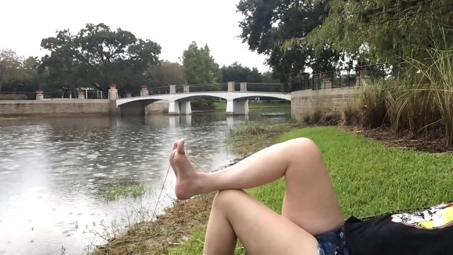 Courtney Rush Feet