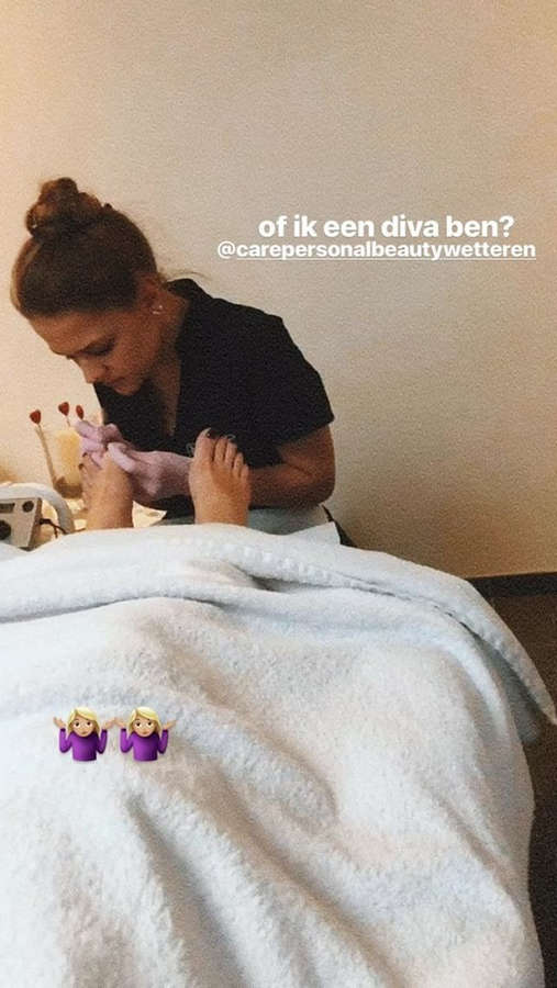 Julie Van Den Steen Feet