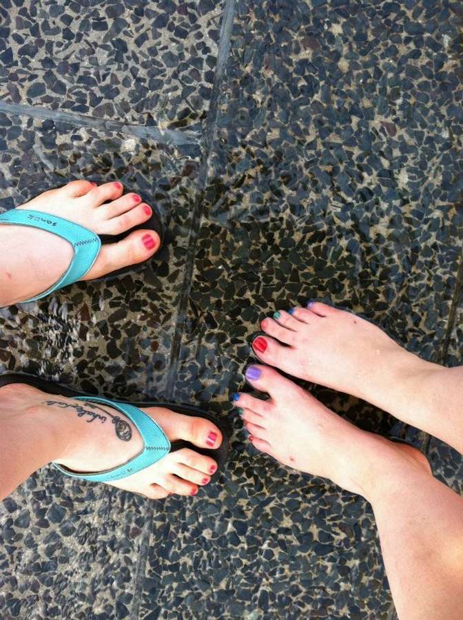 Caroline Giuliani Feet