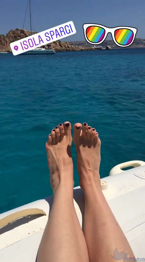 Francesca Valtorta Feet