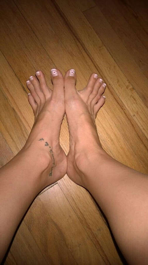 Amanda Tate Feet