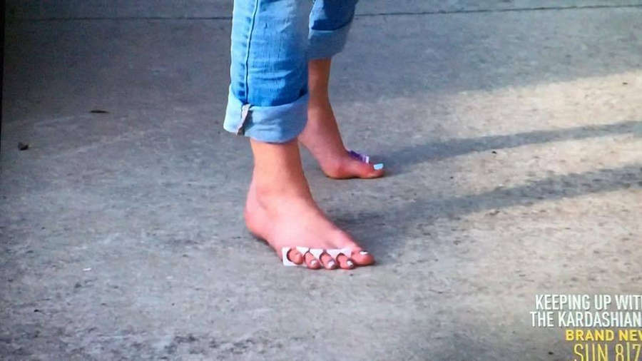Savannah Chrisley Feet