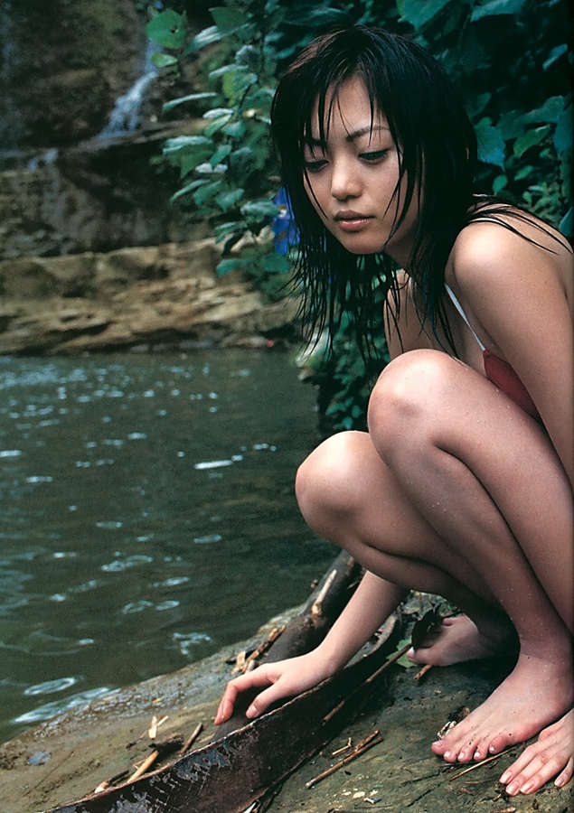 Yumi Egawa Feet