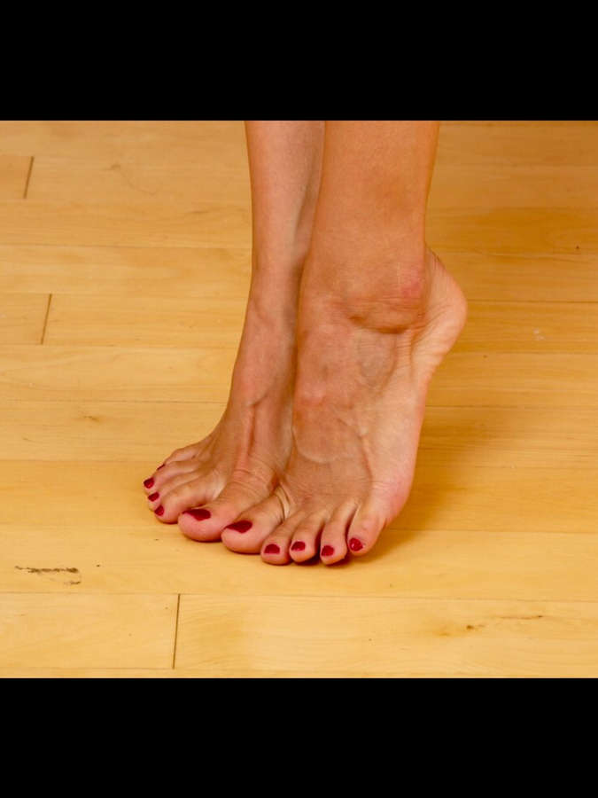 Kalina Ryu Feet