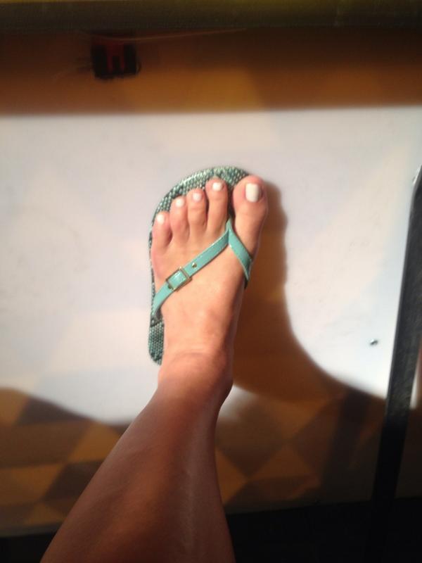 Laura Flores Feet