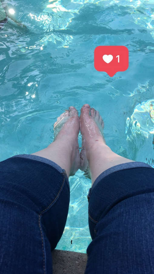 Jen Levin Feet