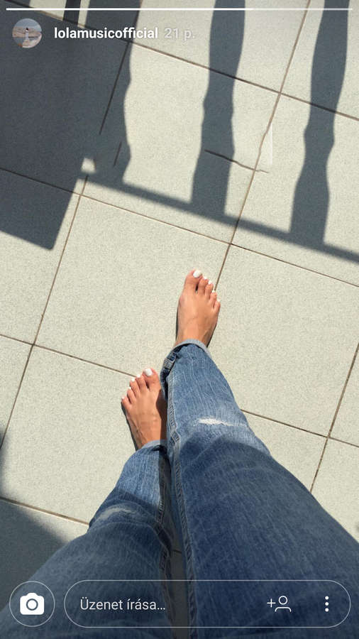 Lola Feet