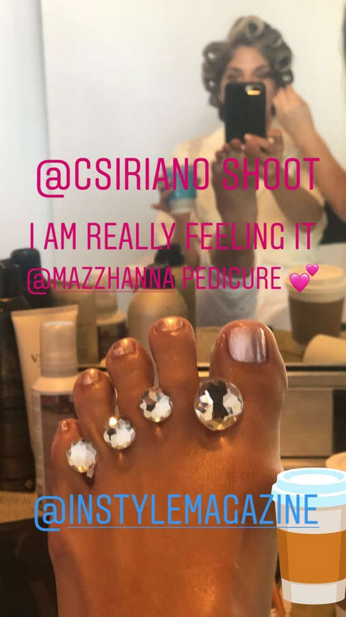 Selma Blair Feet