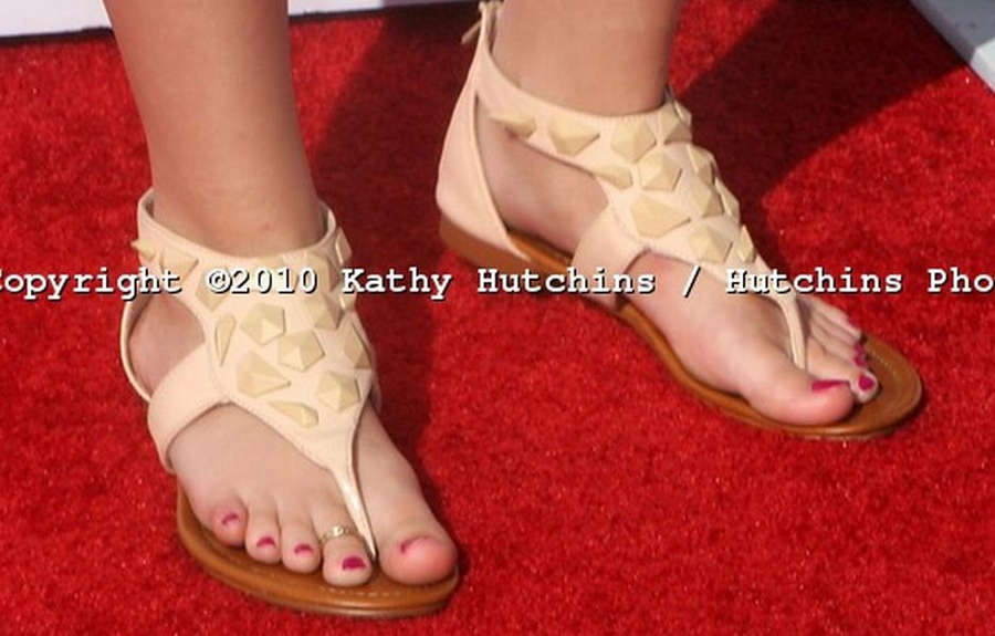 Taylor Spreitler Feet