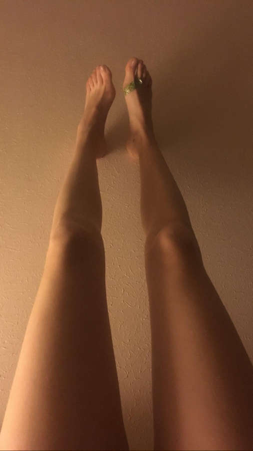 Eva Lebuef Feet