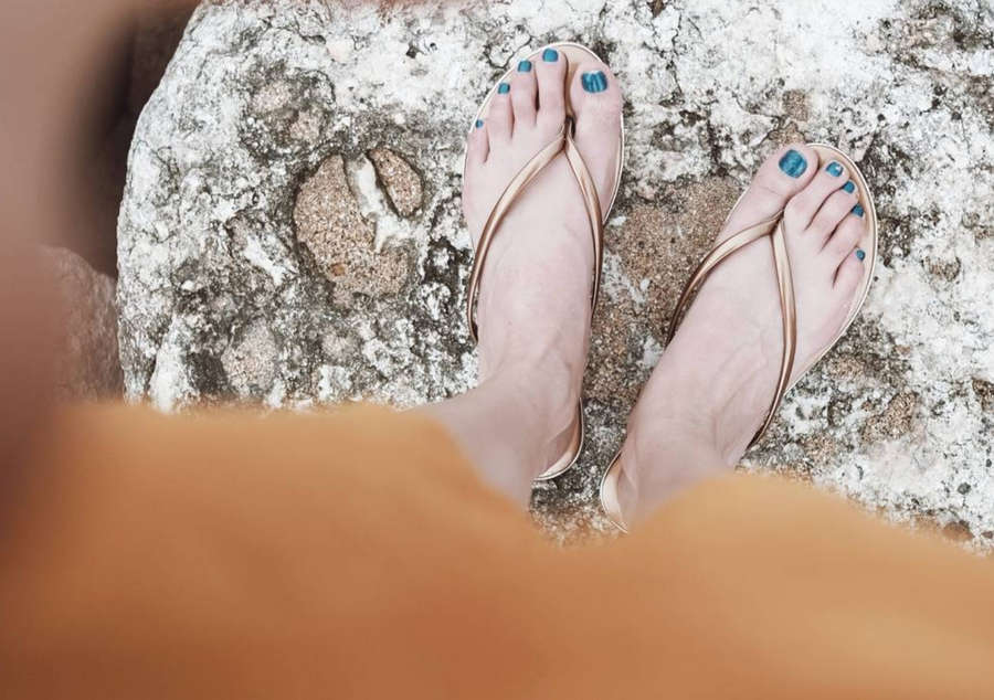 Sabai Morscheck Feet