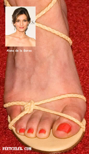 Alana De La Garza Feet