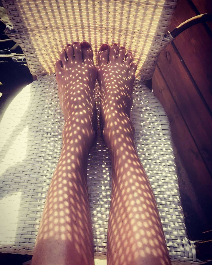 Edda Petursdottir Feet