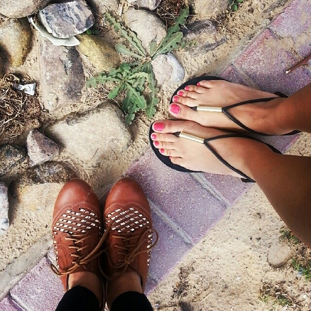 Asha Negi Feet
