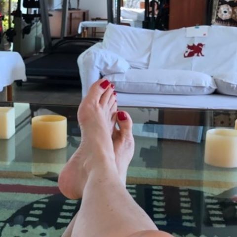 Paula Lavigne Feet
