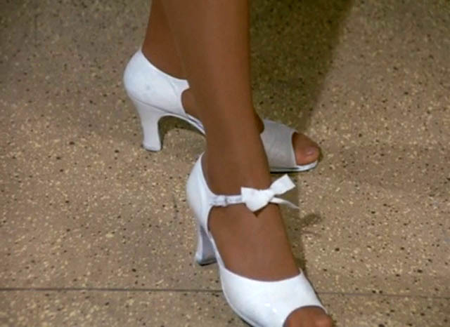 Lynda Carter Feet. celebrity-feet.com. 