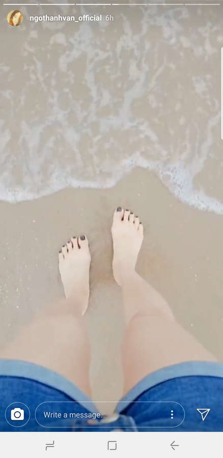 Veronica Ngo Feet