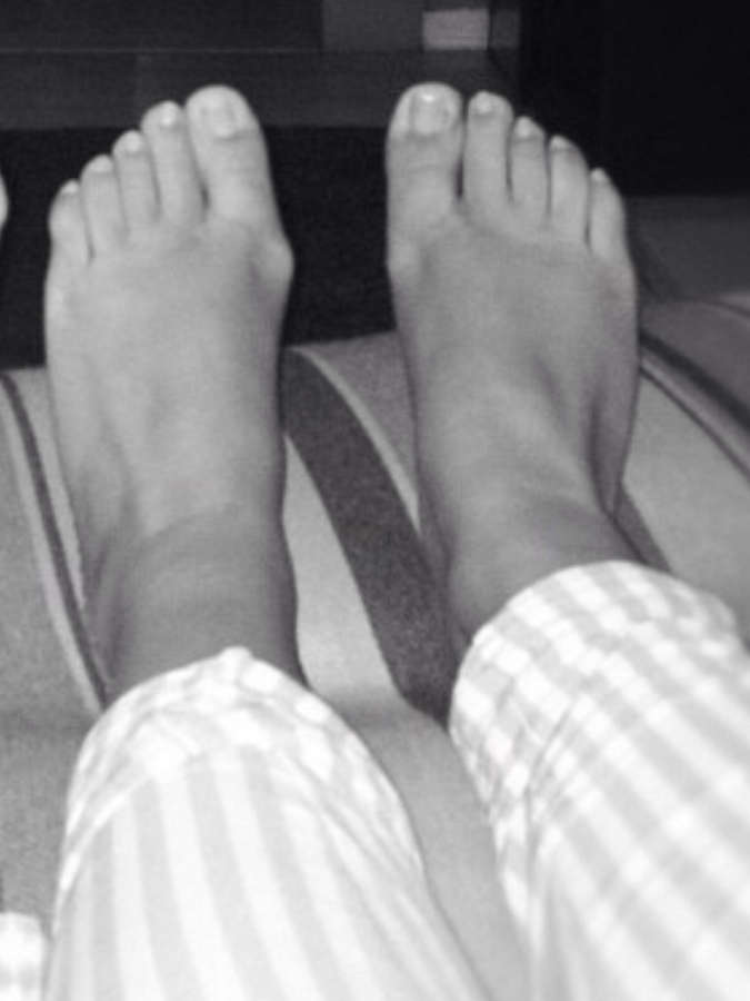 Sophie Kasaei Feet