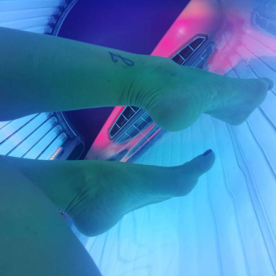 Nikita Bellucci Feet