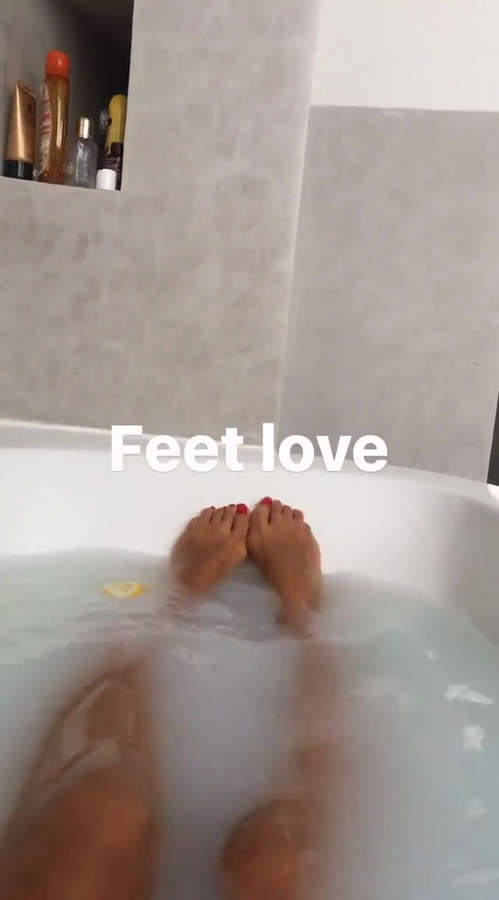 Patricia Contreras Feet