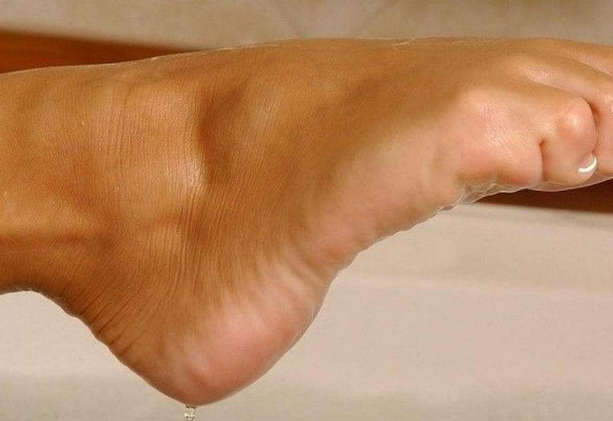 Vanessa Demouy Feet