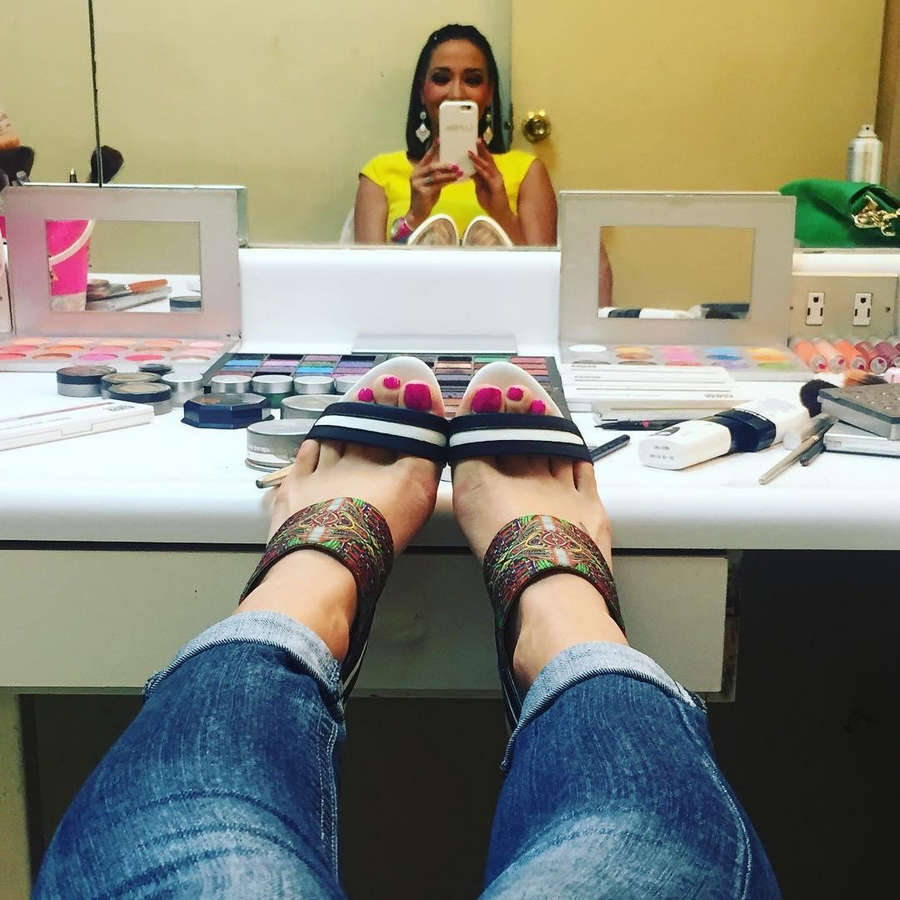 Aida Estrada Feet