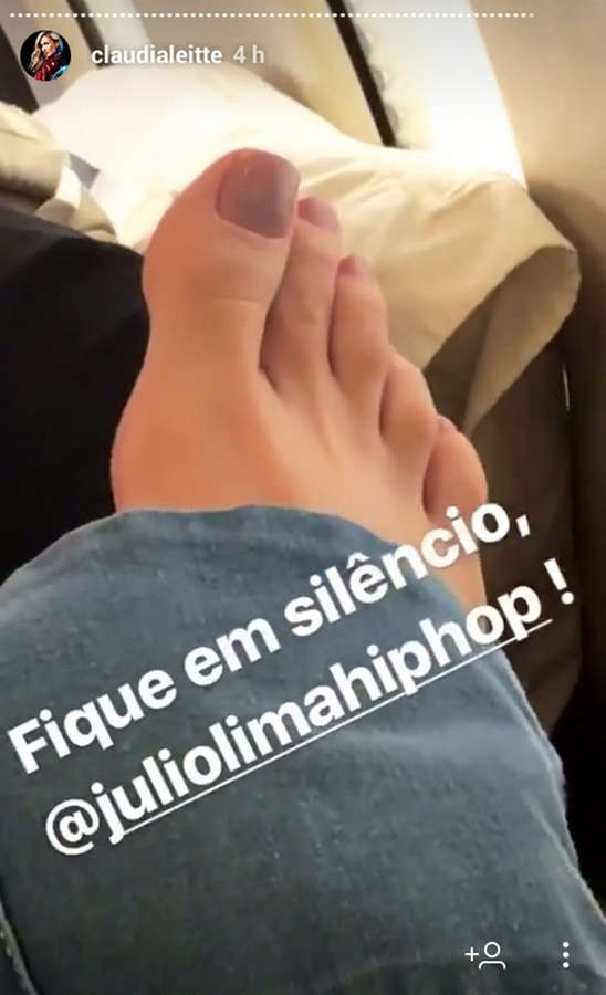 Claudia Leitte Feet