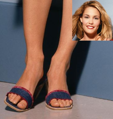 Leslie Bibb Feet