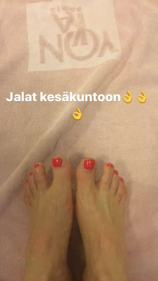 Vappu Pimia Feet