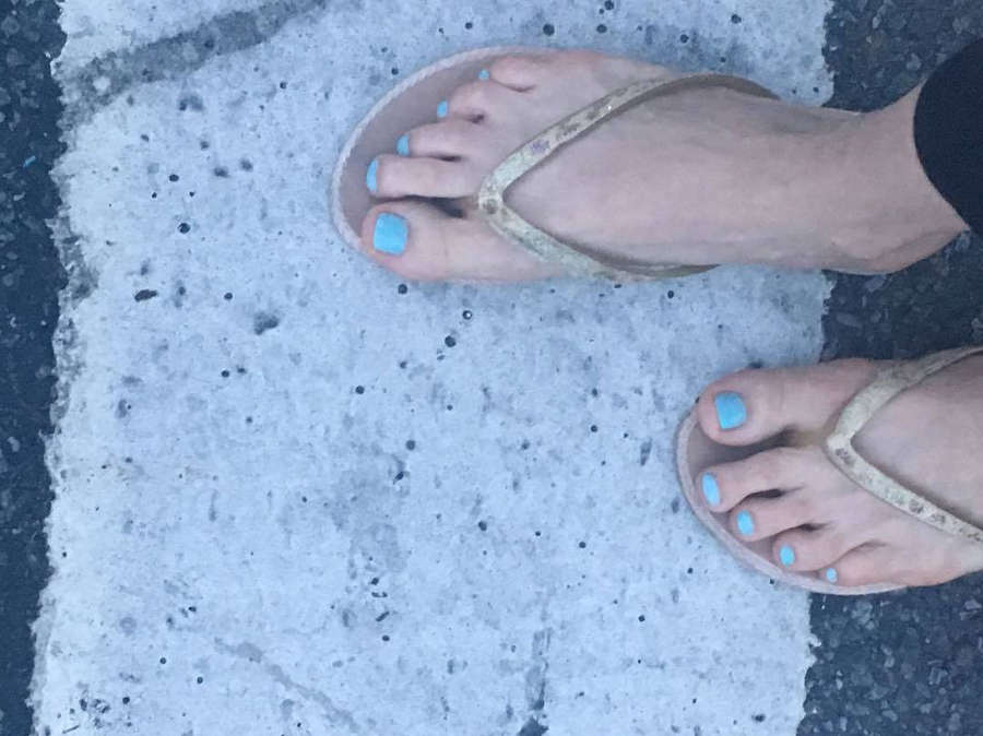 Olivia Whelan Feet
