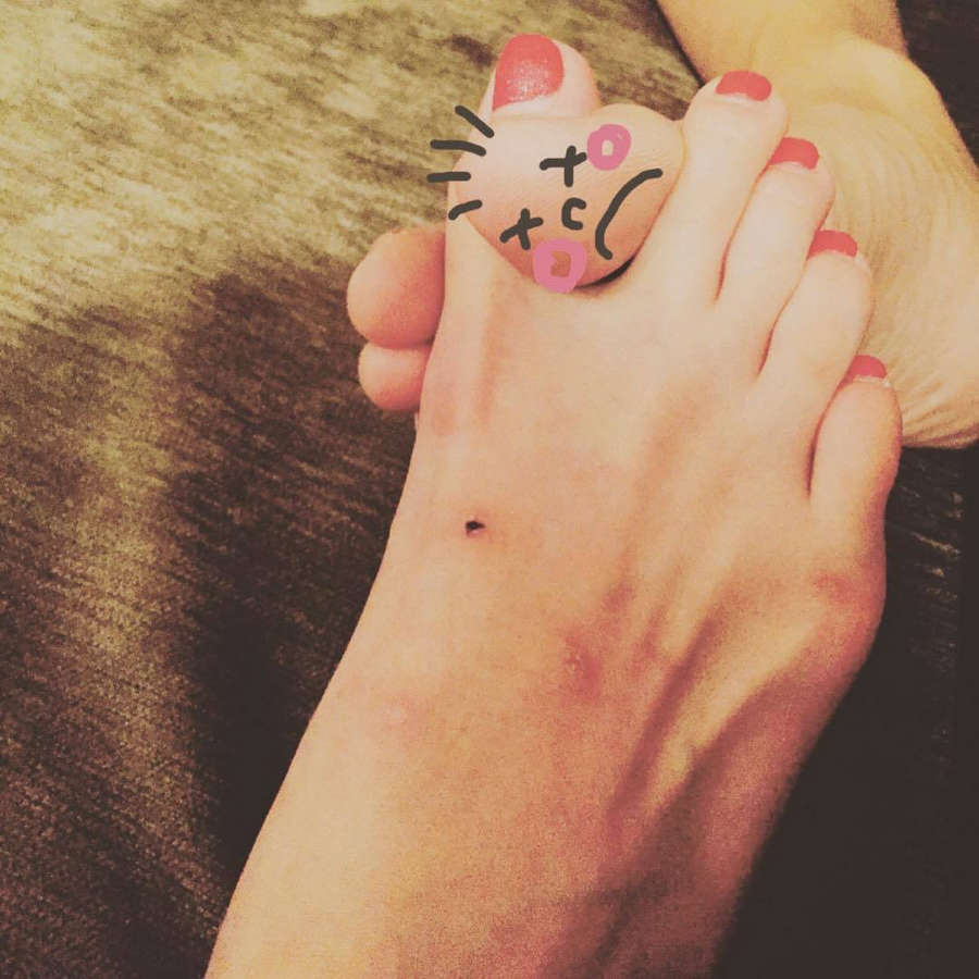 Emma Jasmine Feet